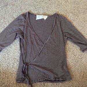 hiatus purple and white stripe shirt 
xs
like new 
13”x17”